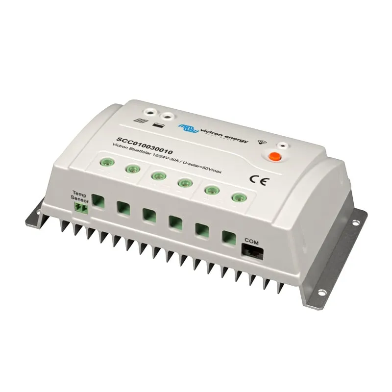 Victron Energy Solarladeregler PWM-Pro 12/24V-10A in kompakter Bauweise für kleine Photovoltaik-Anlagen.