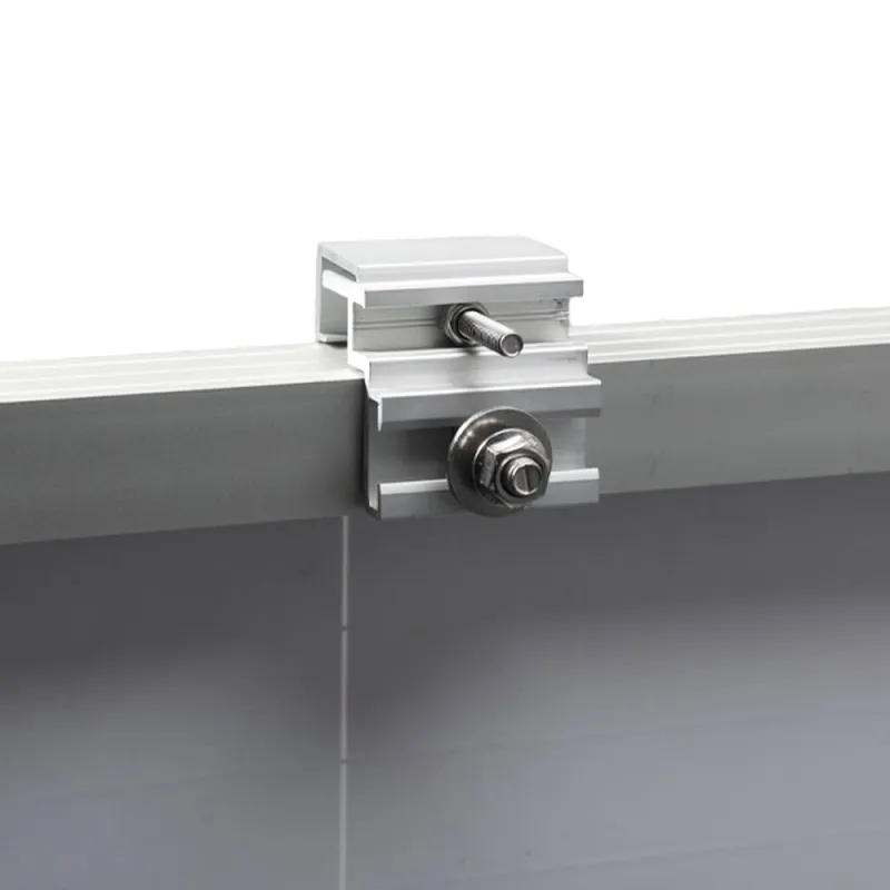 Edelstahl-Aluminium-Klemme für 28–50 mm Rahmenstärken, seitliche Ansicht.