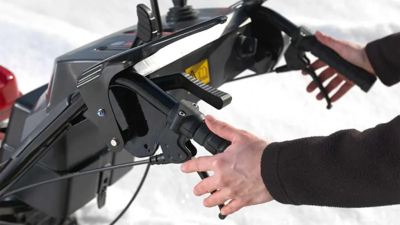 HONDA HSS970A ETD Schneefräse – Bild 4