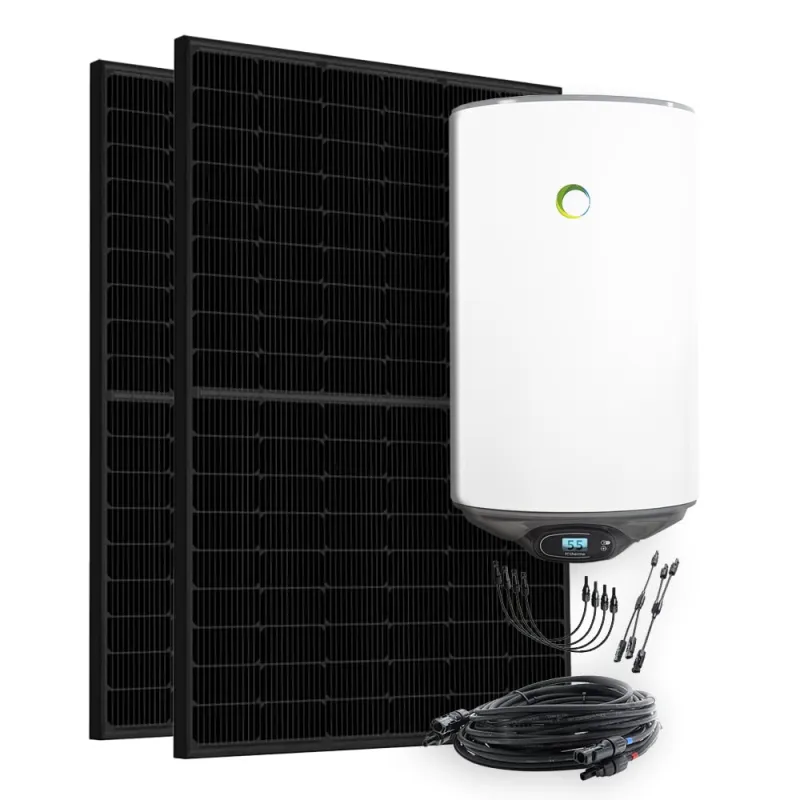 Solaranlage 014150 mit zwei 450-Wp-Modulen und 80-Liter-Fothermo-Boiler für Warmwasser in Gartenhütte.
