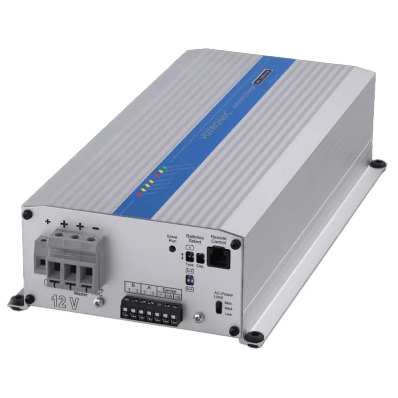 Votronic Batteriespeicher 0482 Ladegerät mit zwei Anschlüssen für 24-Volt-Batterien, Frontansicht.