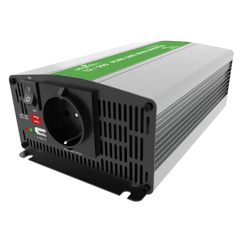 Batteriespeicher 016535 im Einsatz: Anschluss eines 12V-Verbrauchers an das System.