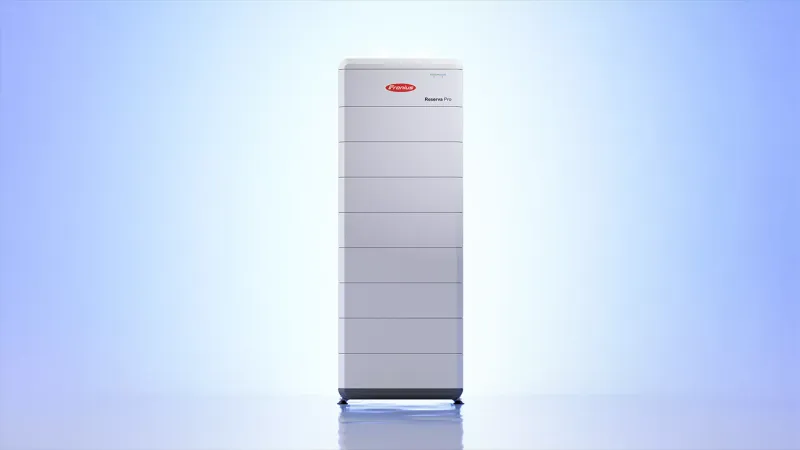 Fronius Solarmodul Reserva Pro mit 4,24 kWh Kapazität und LiFePO₄-Technologie für Solarstromspeicherung.