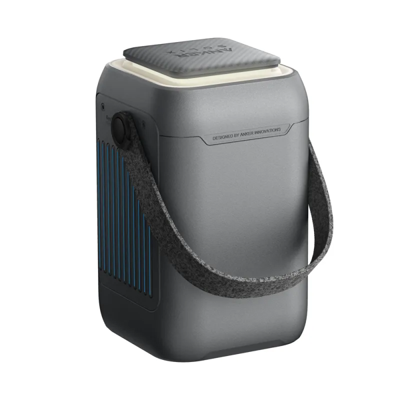 Rückansicht der Anker SOLIX C300X mit Lüftungsschlitzen.