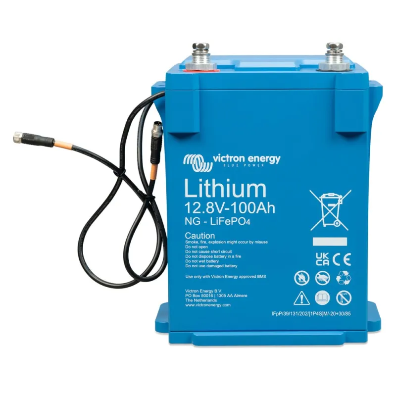 Seitliche Ansicht des Victron Energy Batteriespeichers LiFePO4 für Photovoltaik-Anlagen.