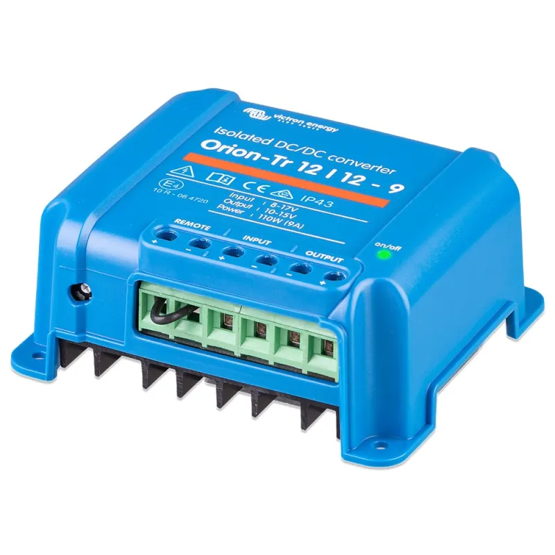 Victron Energy DC/DC Wandler in Verpackung mit Zubehör