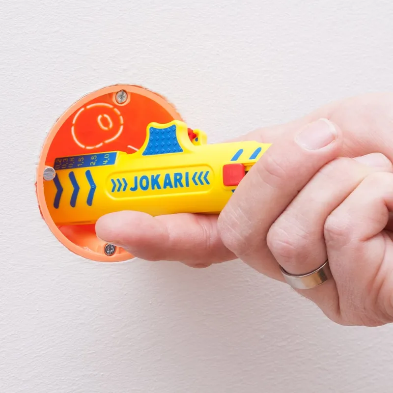 Jokari SECURA No.15 mit geöffnetem Gehäuse, Ansicht der inneren Mechanik.