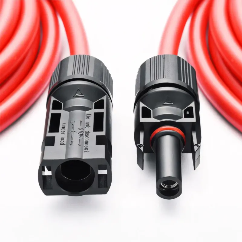 MC4-Stecker am Verlängerungskabel 6mm², rot, für sichere Photovoltaik-Verbindungen.