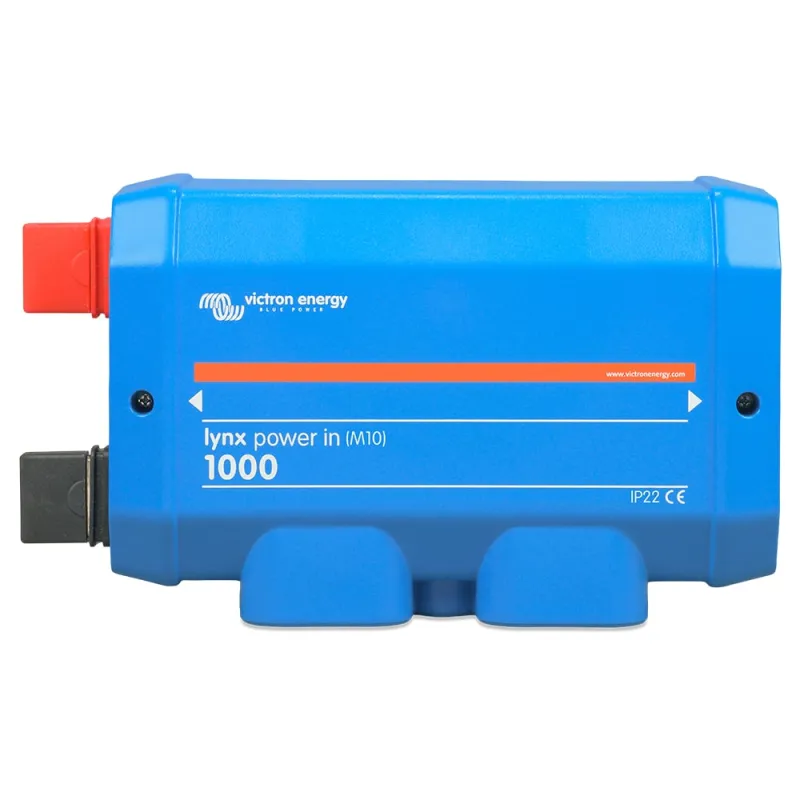 Victron Energy Sammelschienensystem mit montierten Kabeln für sichere DC-Stromverteilung.