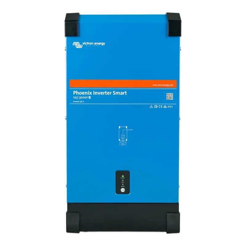 Victron12/3000 Wechselrichter von der Seite, Anschlussbereich für 12-V-Batterie und Schuko-Steckdose sichtbar.