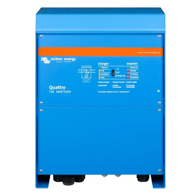 Rückansicht des Victron Energy Wechselrichter/ Ladegeräts mit Batterieanschlüssen und Transferschaltern.