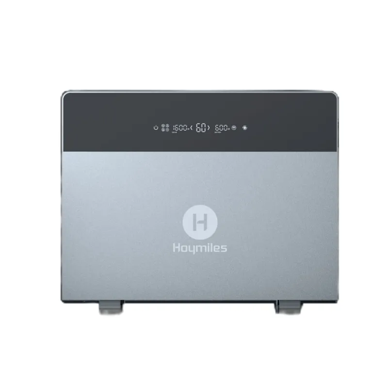 Seitliche Ansicht des Hoymiles Batteriespeichers HiBattery HB-4020-X mit Anschlüssen und Kühlrippen.