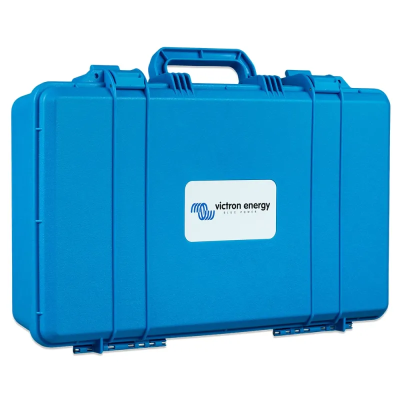 Victron Energy Transportbox Blue mit geöffnetem Deckel und sichtbarem Innenraum.