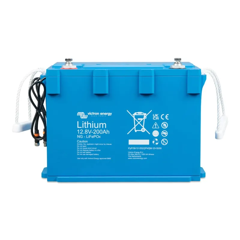 Batteriespeicher Victron Energy 12,8 V/200 Ah mit M8-Anschlüssen für sichere Kontaktierung.