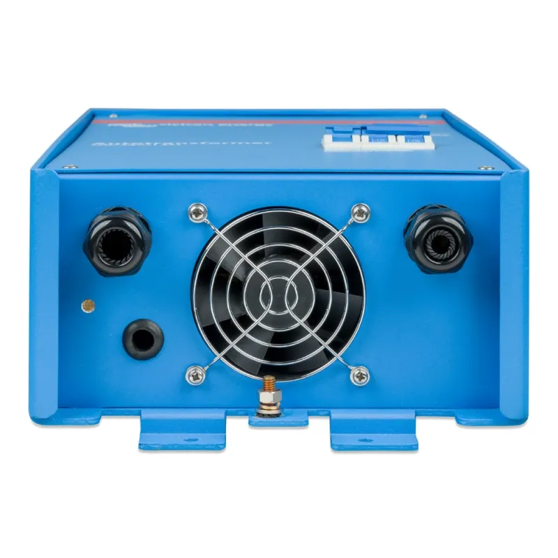 Montagebeispiel des Victron Spartransformators 120/240VAC-32A in einem Schaltschrank.