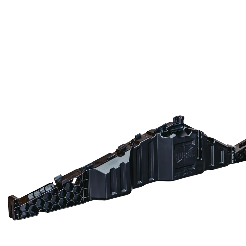 Seitliche Ansicht des HUBER Solarfix Tanksystem-S-1134 mit Anschlüssen für Heizsysteme.