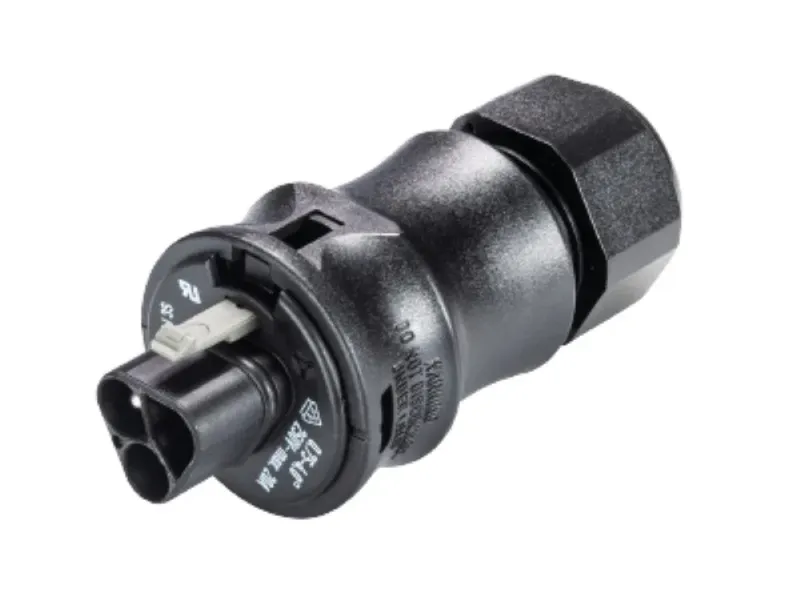 Wieland Stecker RST20I3S für sichere Anschlüsse in Photovoltaik-Anlagen