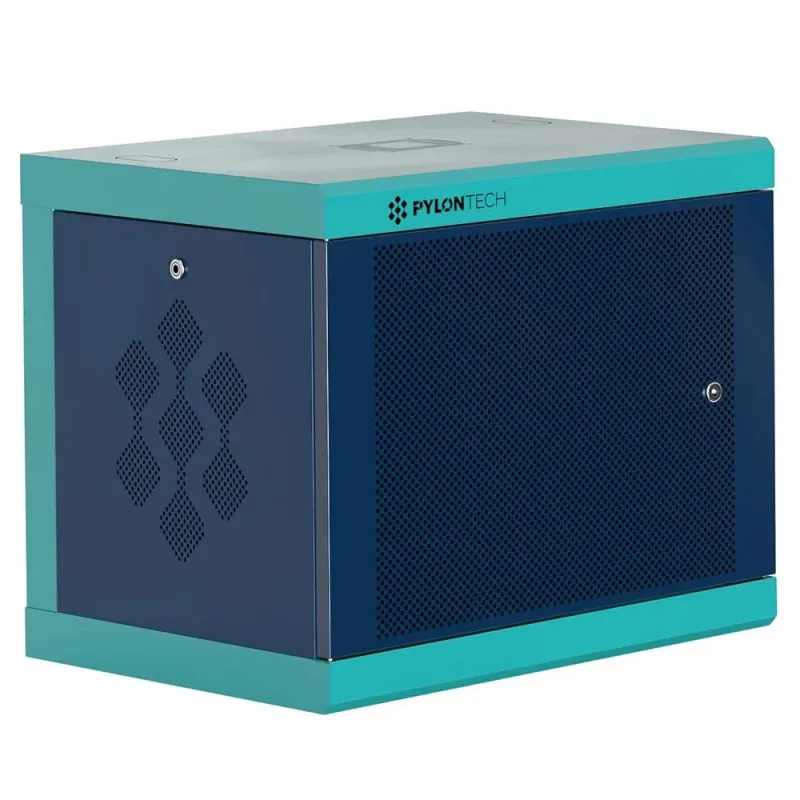 Ansicht des Pylontech Batteriespeichers 015635-001 mit Anschlusskabelset für Wechselrichter.