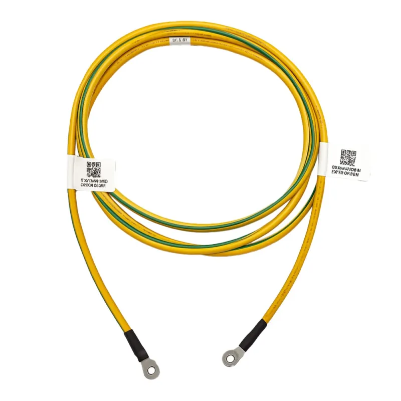 Anschlussstecker des Growatt APX Parallel-Verbindungskabels für Hochvolt-Batteriespeicher.