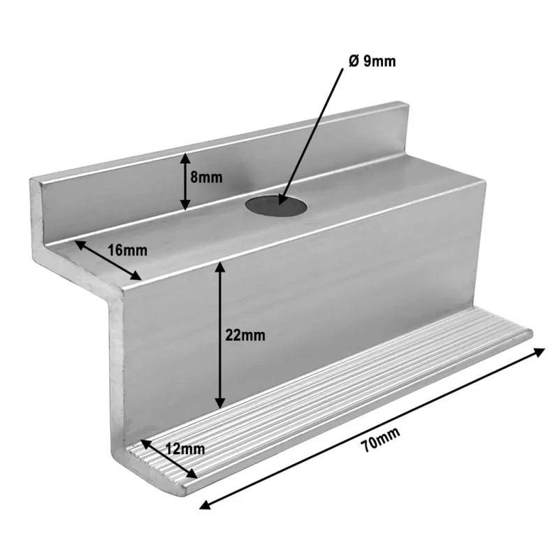 Detailansicht des M8-Gewindes der Solarmodul 013755 Endklemme