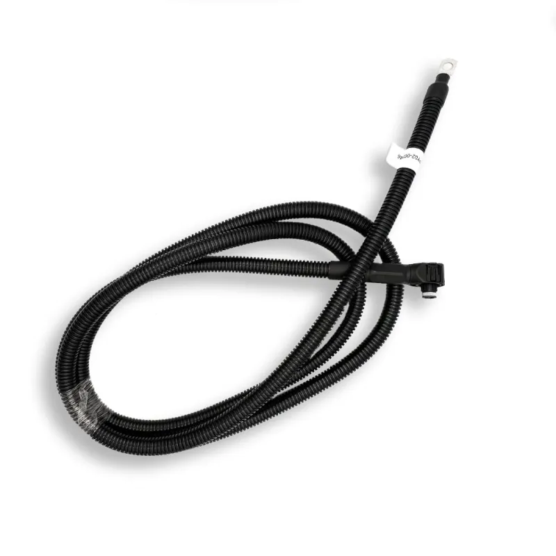 Kabel und Steckverbindungen des Pylontech Kabel-Sets G für Batteriespeicher.