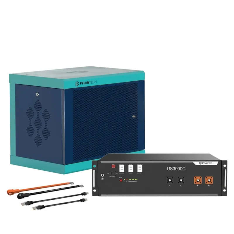 Pylontech Batteriespeicher 015635 mit 3,5 kWh Kapazität und LiFePO4-Technologie im Batterieschrank.