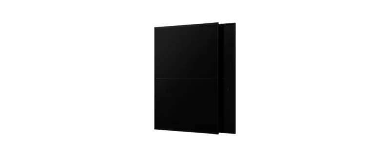 Detailansicht des AIKO Solarmoduls A-MCE54Db/485Wp mit schwarzer Oberfläche und stabiler Glas-Glas-Bauweise.