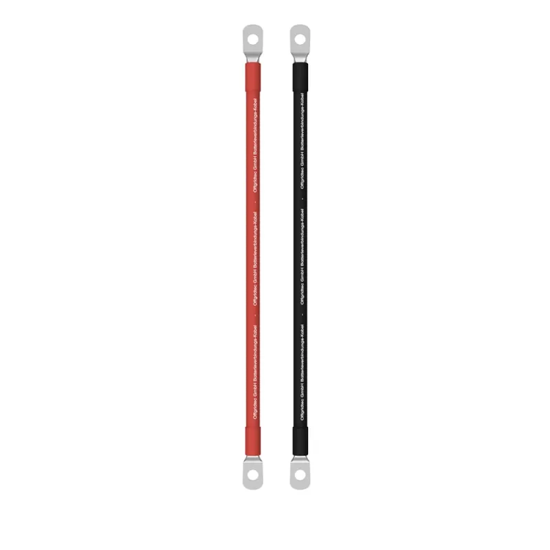 Detailansicht der M8-Ösen am Batteriespeicher-Kabel mit 10 mm² Querschnitt.