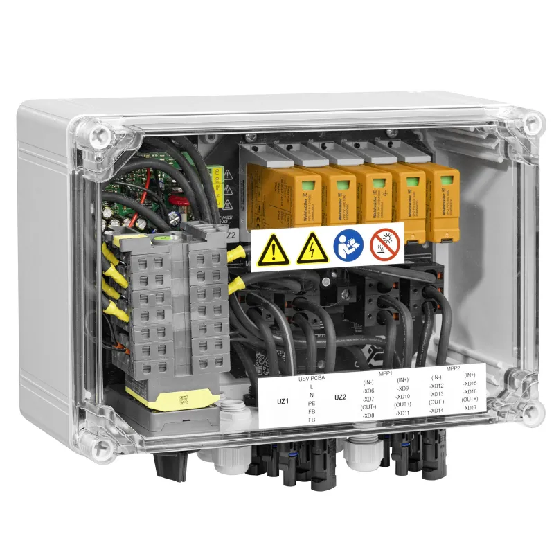 Weidmüller Generatoranschlusskasten PVC mit zwei MPP-Trackern und Anschlüssen für DC-Leitungen.