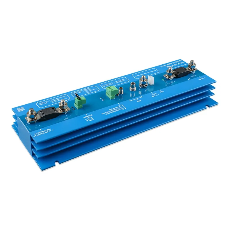 Victron Smart BMS 12/200 mit Kabeln und Steckverbindern für den Einbau in Energiesysteme.