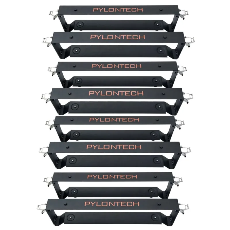 Anschlusskabel und Brackets für den Pylontech Batteriespeicher 016095 im Lieferumfang.