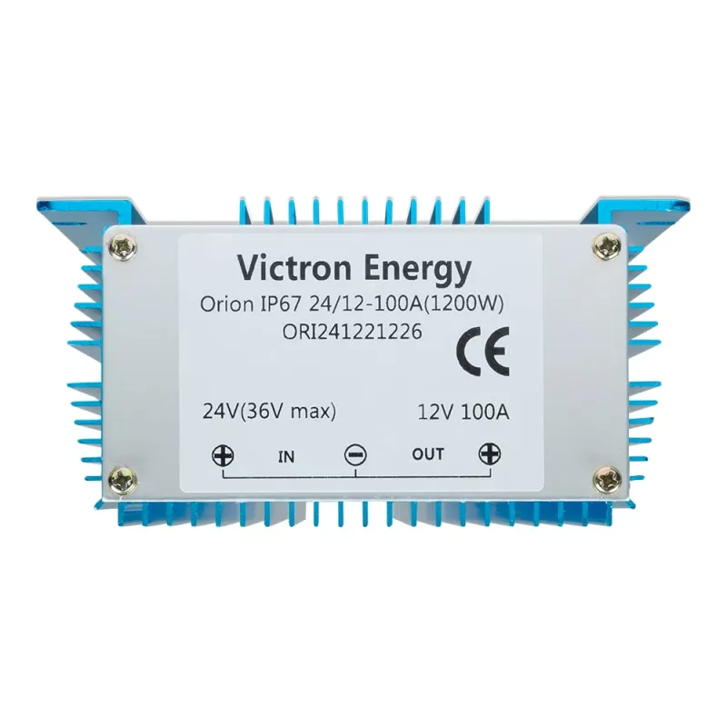 Rückansicht des Victron Energy DC/DC Wandlers mit Kühlrippen