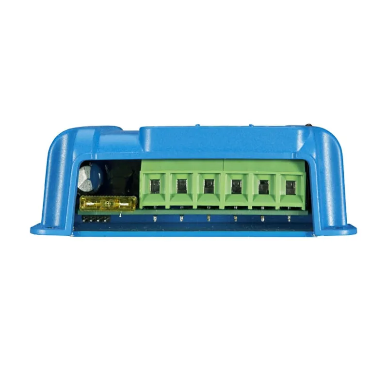 Frontansicht des Victron Energy Solarladereglers MPPT 100/15 mit Display und Bedienelementen