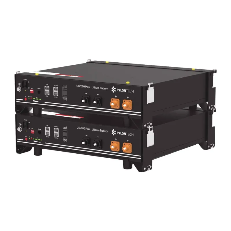 Pylontech Halterung Brackets mit US3000C-Batterie, stapelbar und platzsparend installiert.