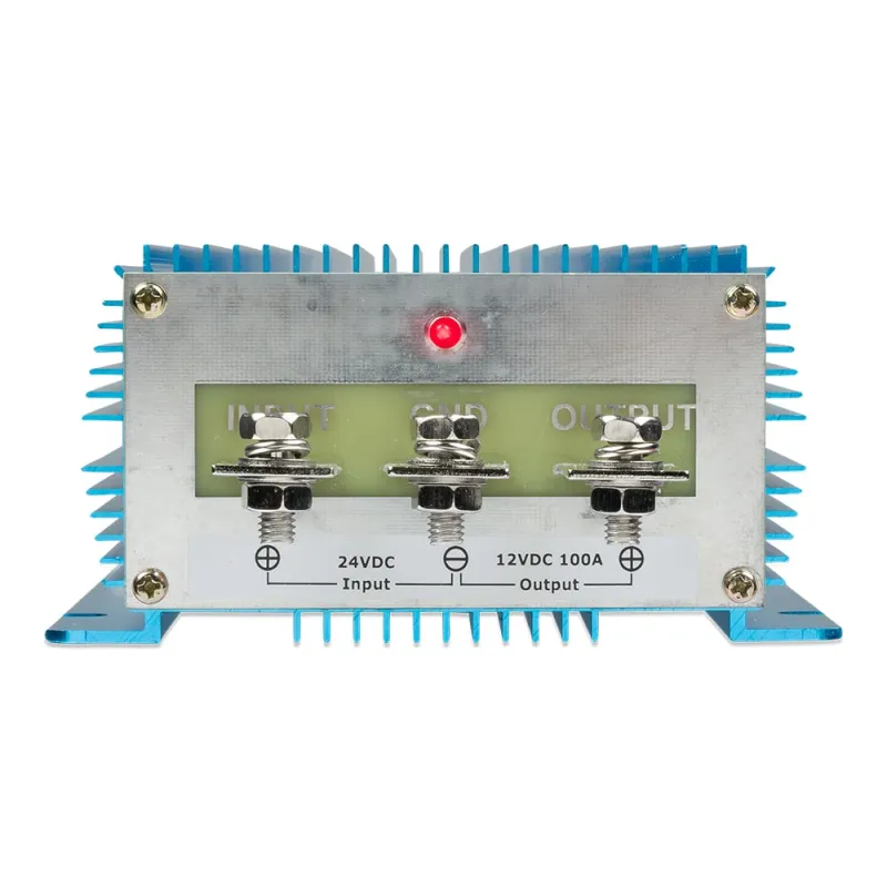 Seitliche Ansicht des Victron Energy DC/DC Wandlers mit Anschlüssen