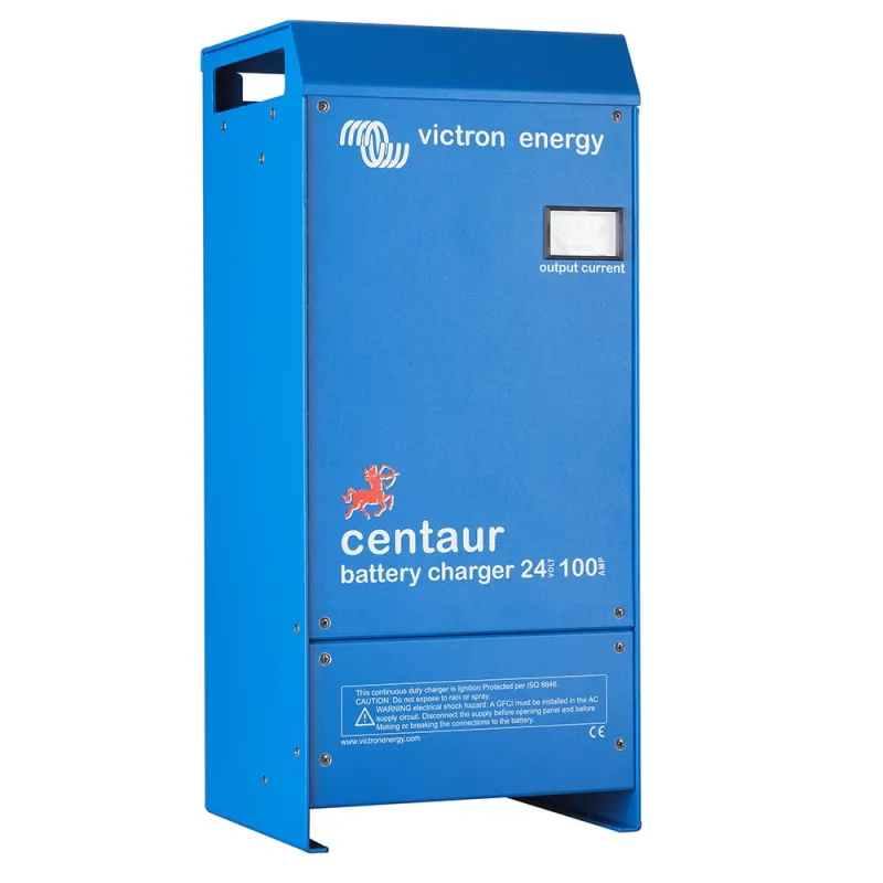 Frontansicht des Victron Centaur Charger 12/80 mit Anschlüssen und Bedienelementen.
