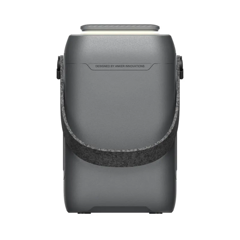 Anker SOLIX C300X mit angeschlossenem Gerät über USB-Anschluss.