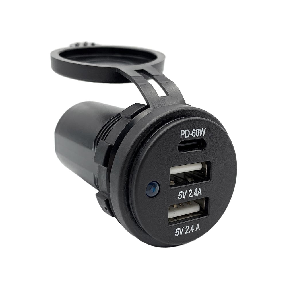 Seitliche Ansicht der USB Doppelsteckdose mit sichtbaren USB-A- und USB-C-Buchsen.