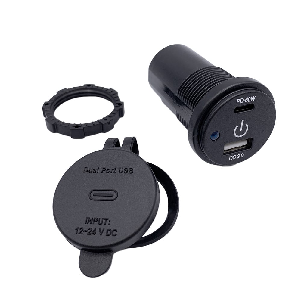 Detailaufnahme der USB-A und USB-C Buchsen der Doppelsteckdose.