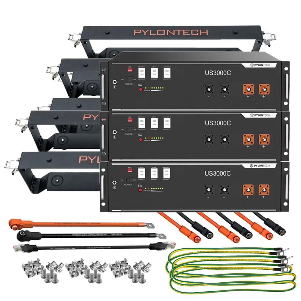 Pylontech Batteriespeicher 016090 mit drei Modulen und 10,5 kWh Speicherkapazität in LiFePO4-Technik.