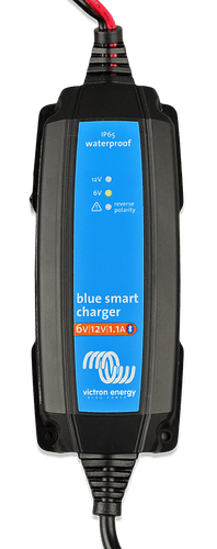 Blue Smart IP65 Ladegerät 6V/12V-1.1 + DC connector