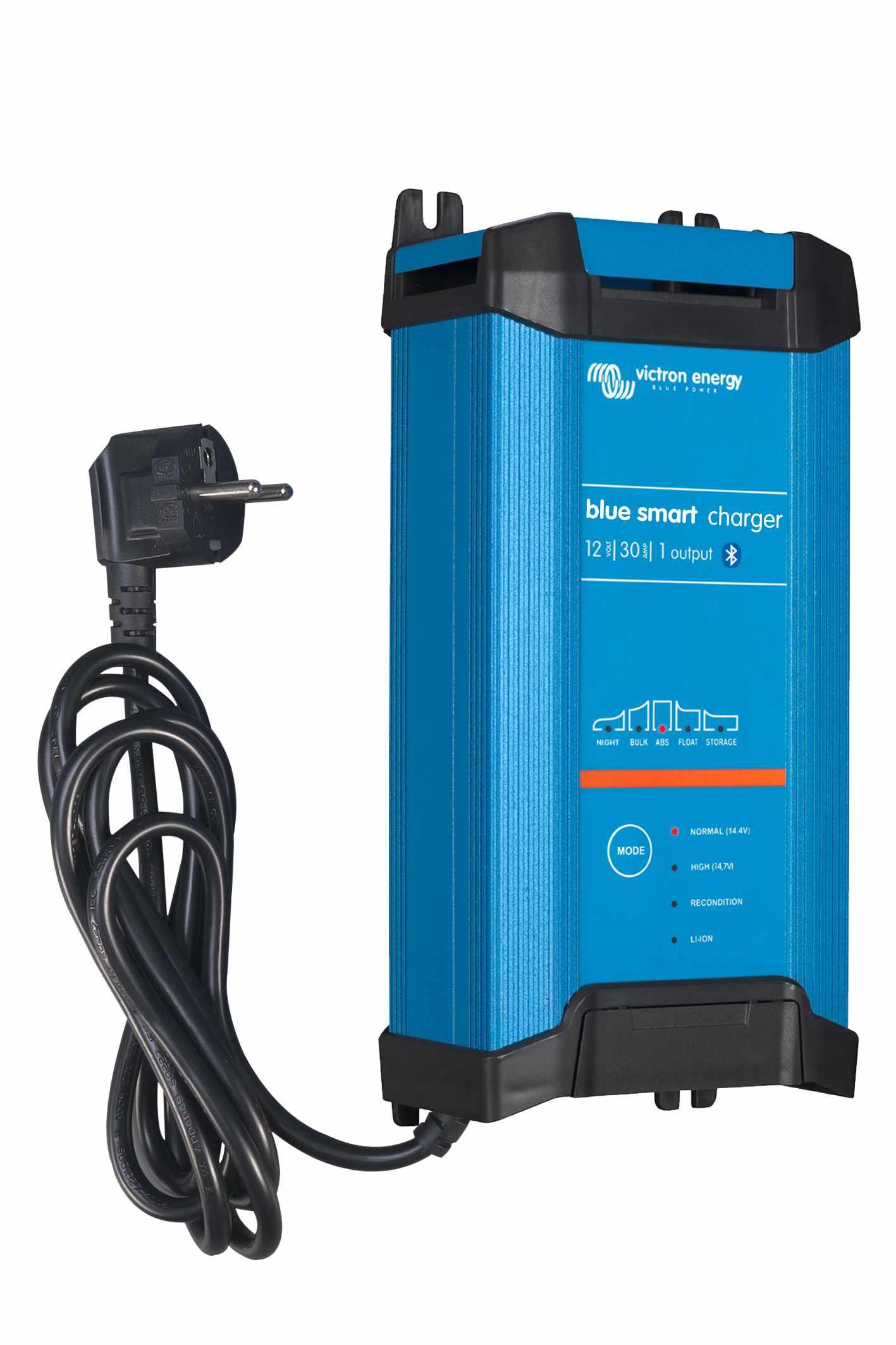 Blue Smart IP22 Ladegerät 12/30 (1)